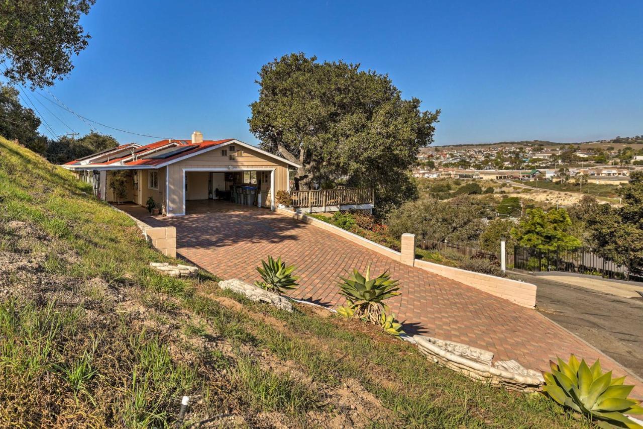 Вилла Retro House With Deck And Arroyo Grande View Экстерьер фото